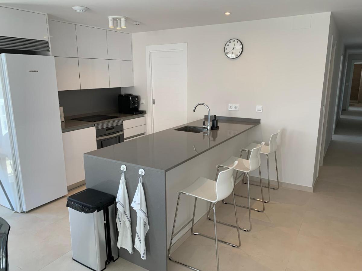 דירות הואלבה Penthouse With Wide Terrace Next To The Ocean מראה חיצוני תמונה