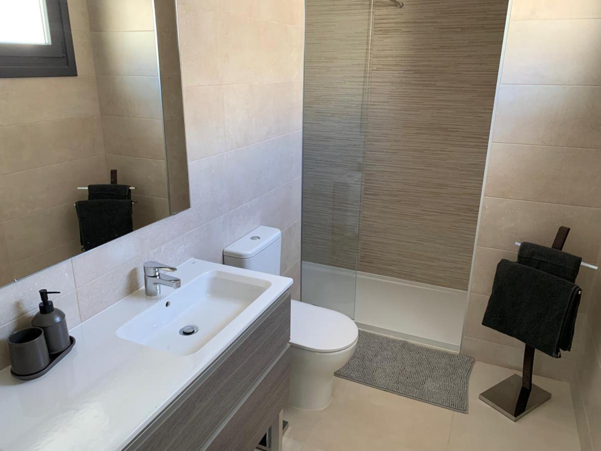דירות הואלבה Penthouse With Wide Terrace Next To The Ocean מראה חיצוני תמונה